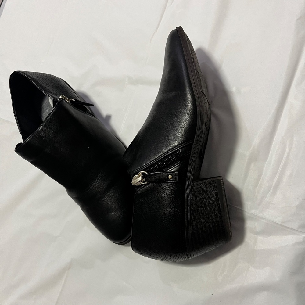 Dr. Scholl’s Black Booties, size 7.5 - Picture 6 of 12